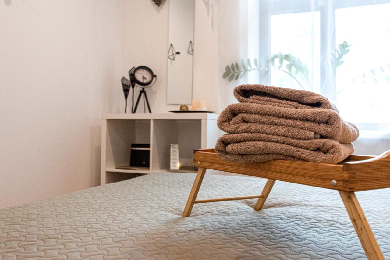 クルディーガNapoleona Apartamentiアパートメント エクステリア 写真