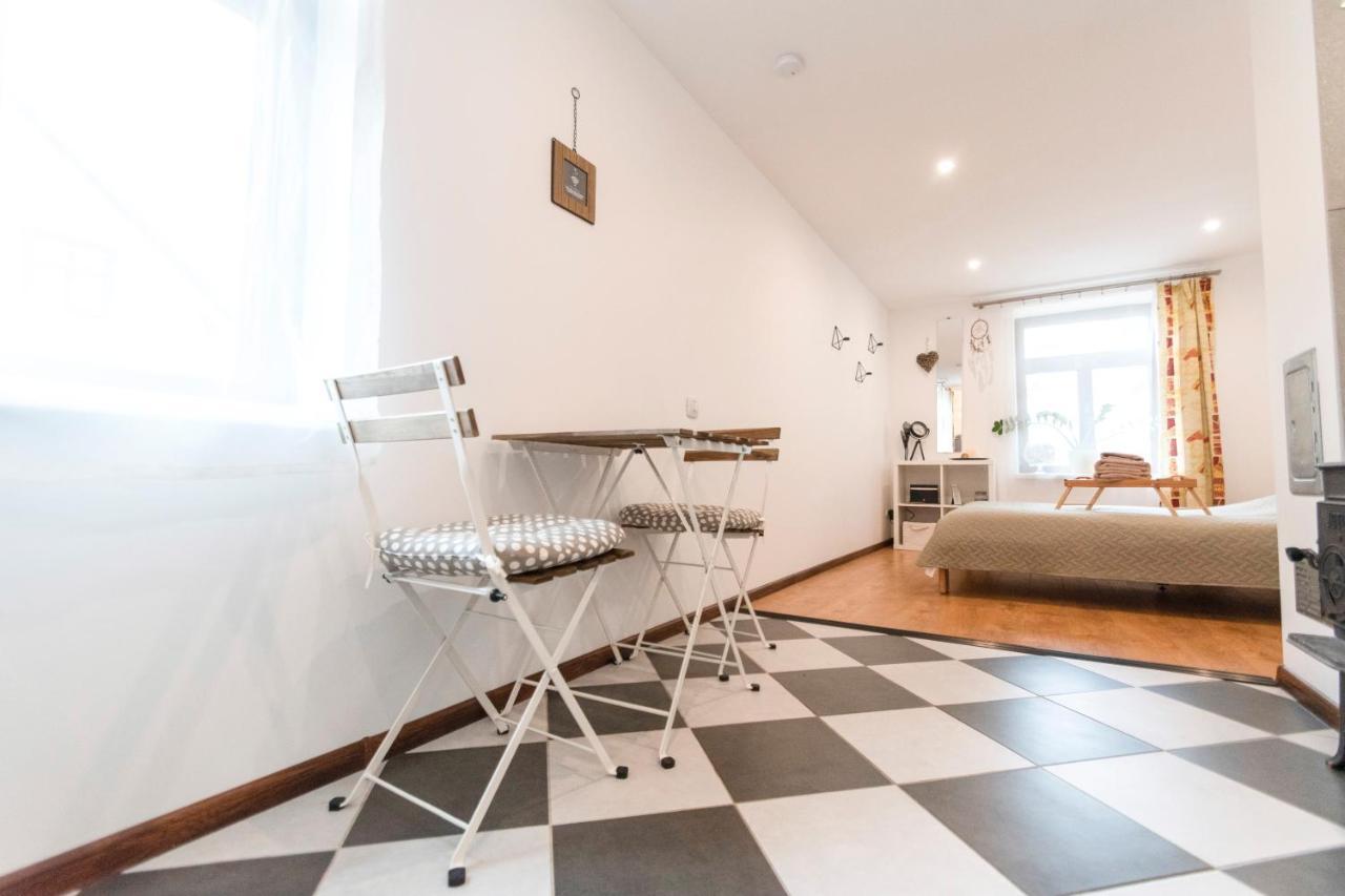 クルディーガNapoleona Apartamentiアパートメント エクステリア 写真